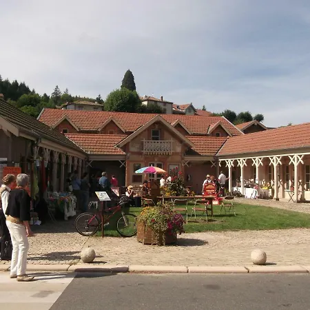 Du Couzan Bed & Breakfast *